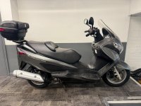 SUZUKI UH
