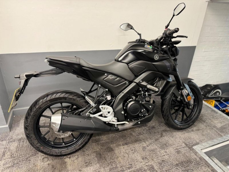 YAMAHA MT-125