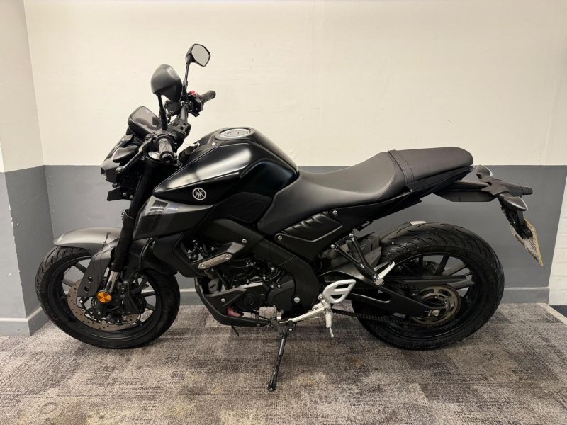 YAMAHA MT-125