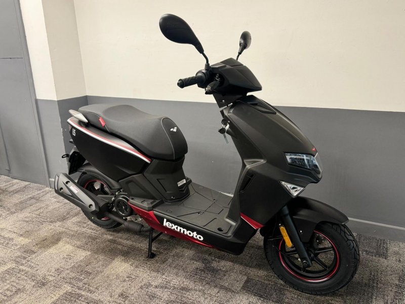 LEXMOTO FM