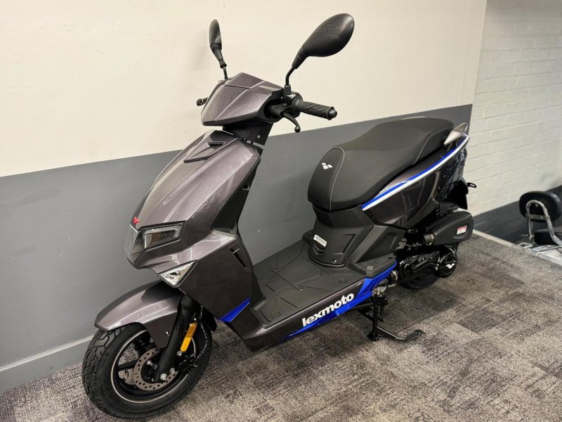 LEXMOTO FM