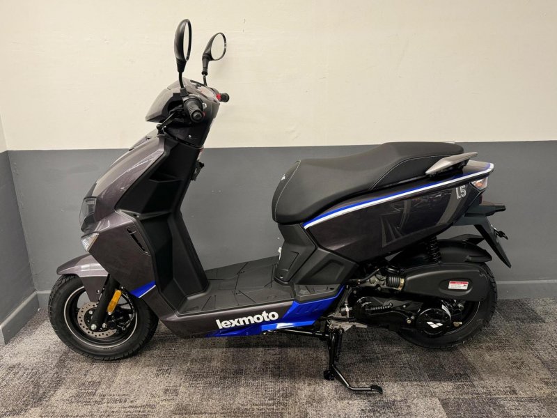 LEXMOTO FM