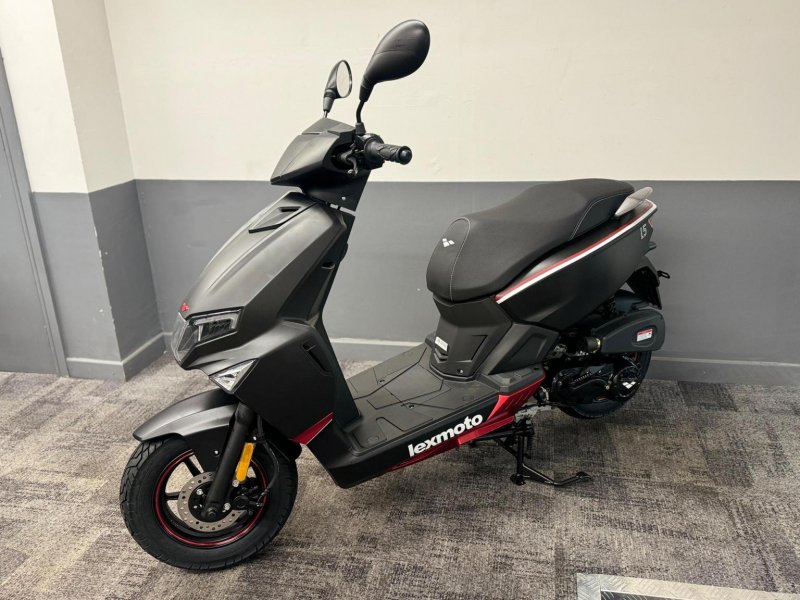 LEXMOTO FM