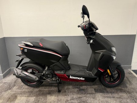 LEXMOTO FM