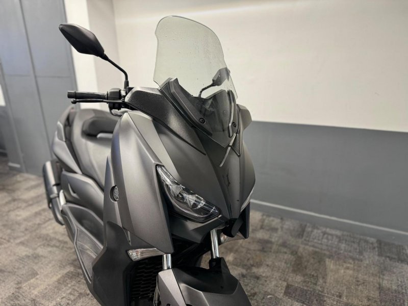 YAMAHA 