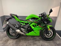 KAWASAKI Ninja 125