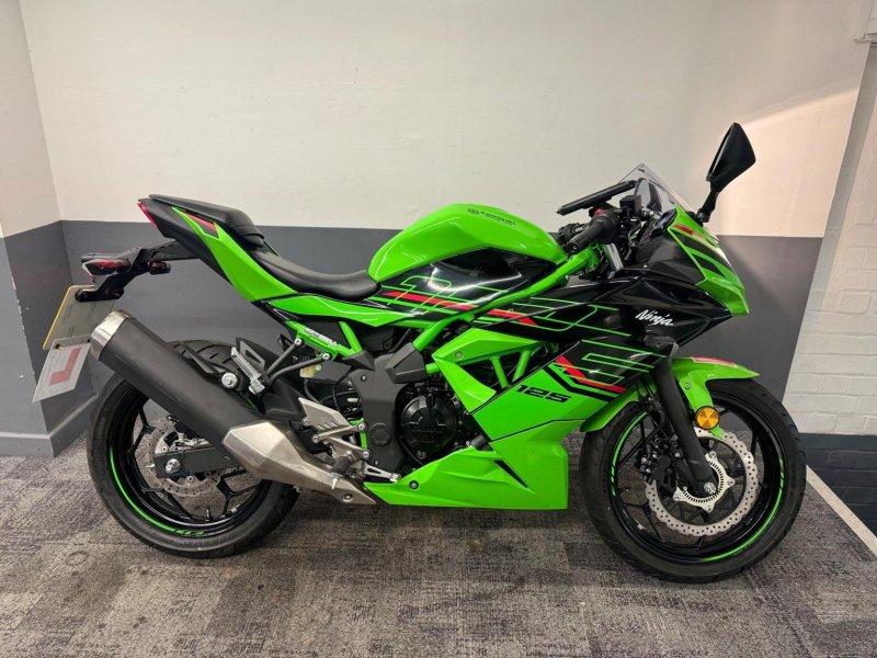 KAWASAKI Ninja 125