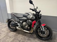 TRIUMPH Trident