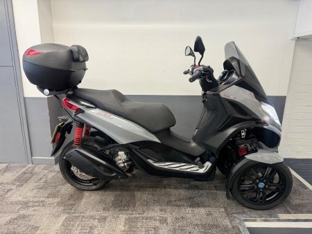 PIAGGIO MP3