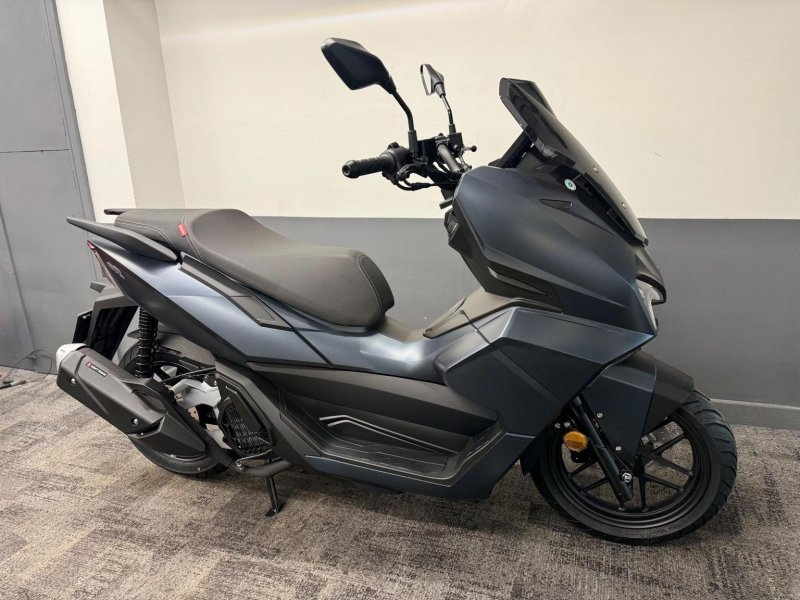 LEXMOTO 