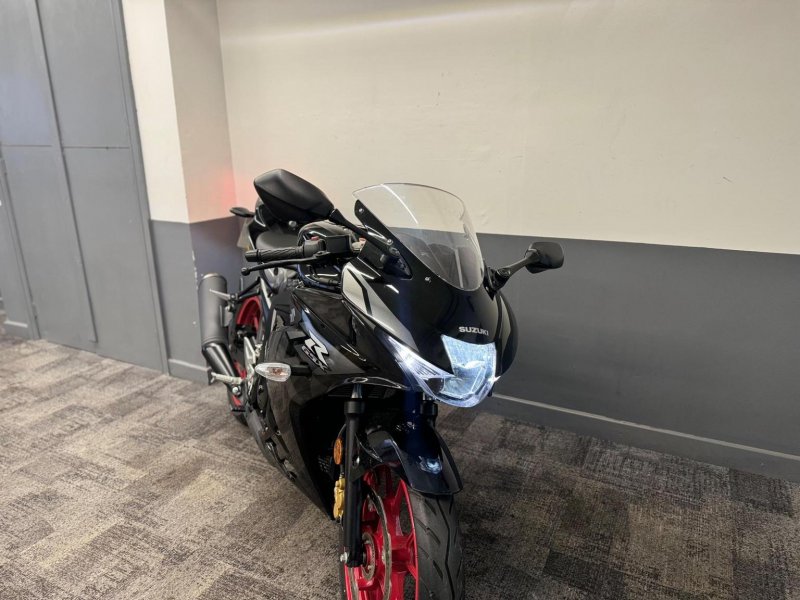SUZUKI GSXR125