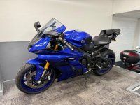 YAMAHA R6