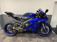 YAMAHA R6