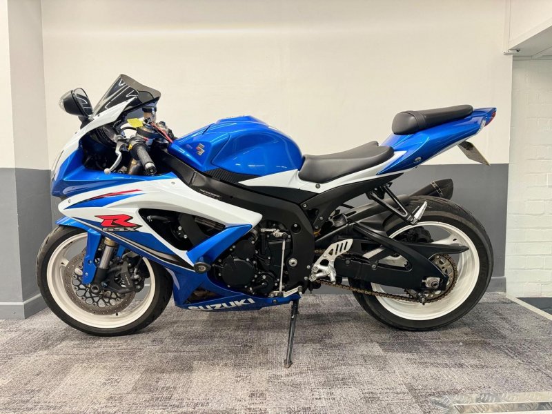 SUZUKI GSXR600
