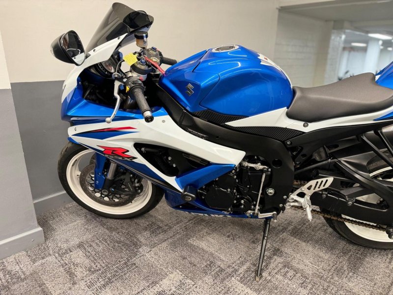SUZUKI GSXR600