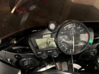 YAMAHA R1