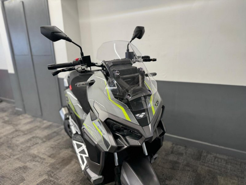 LEXMOTO XDV300