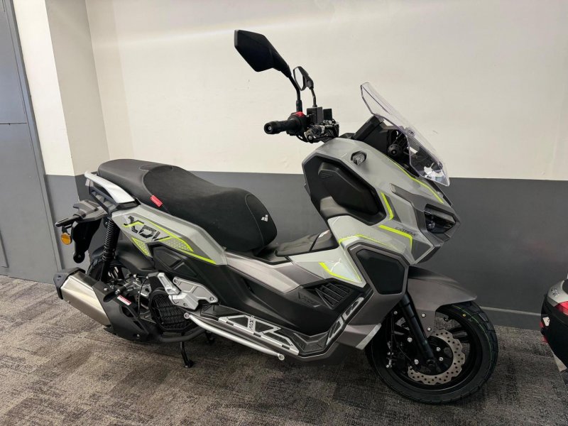 LEXMOTO XDV300