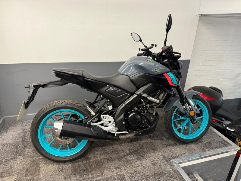 YAMAHA MT-125