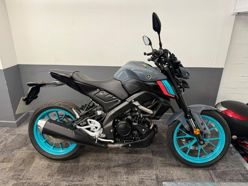 YAMAHA MT-125