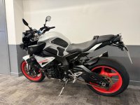 YAMAHA MT-10