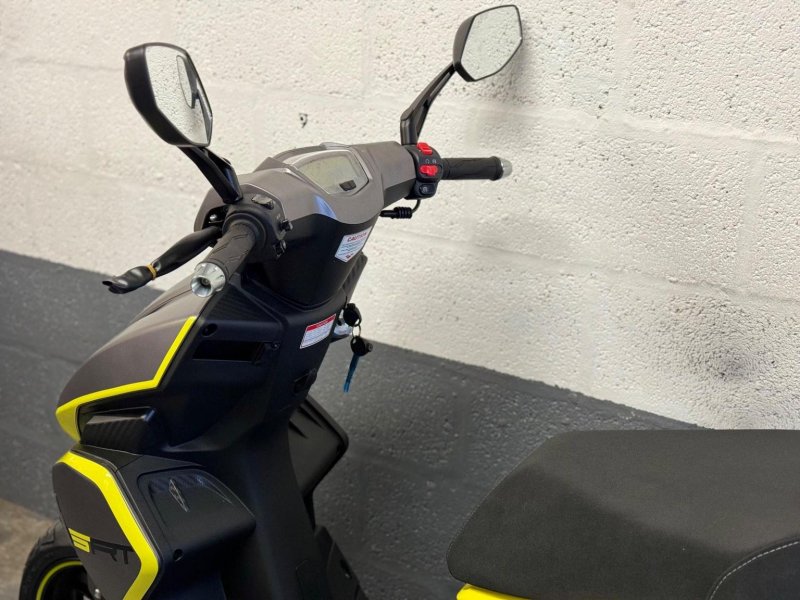 LEXMOTO SRT125