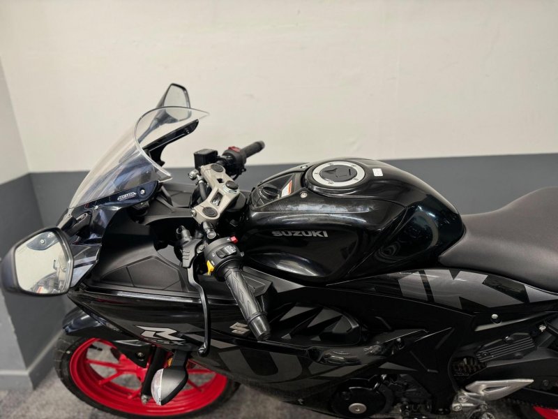 SUZUKI GSXR125