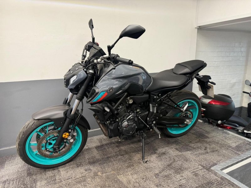 YAMAHA MT-07