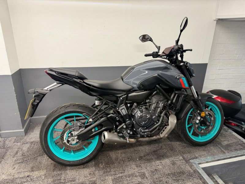 YAMAHA MT-07