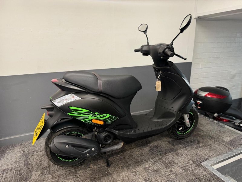 PIAGGIO Zip