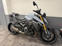 SUZUKI GSX-S1000