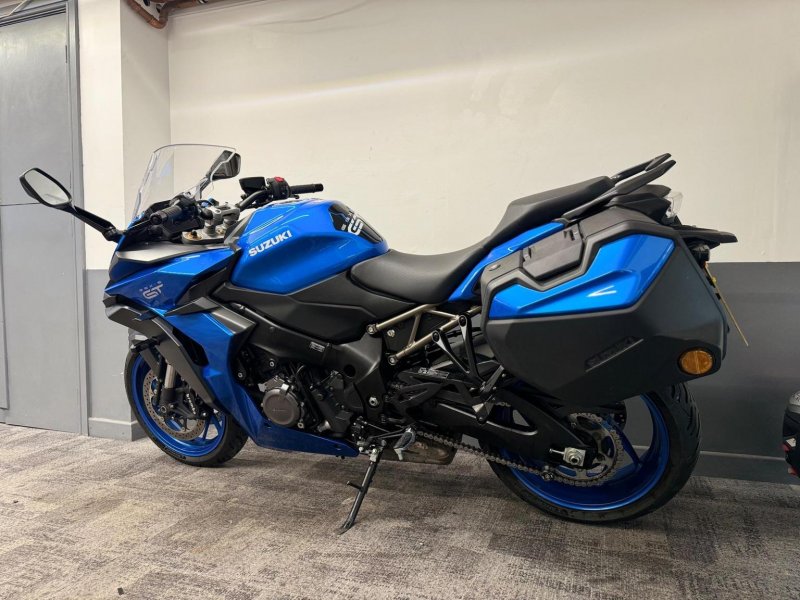 SUZUKI GSX