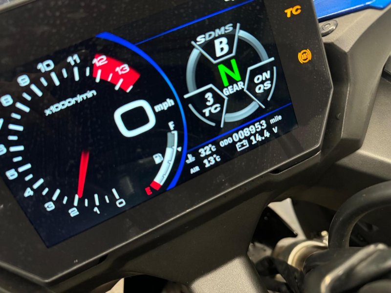 SUZUKI GSX