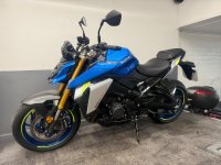 SUZUKI GSX-S1000