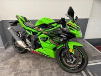 KAWASAKI Ninja 125