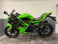 KAWASAKI Ninja 125