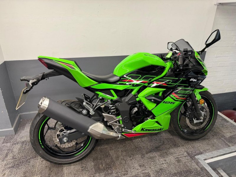 KAWASAKI Ninja 125