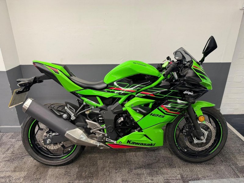 KAWASAKI Ninja 125