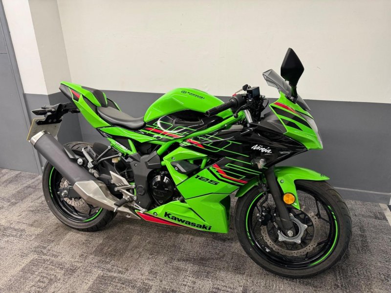KAWASAKI Ninja 125
