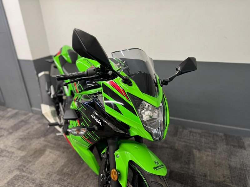 KAWASAKI Ninja 125