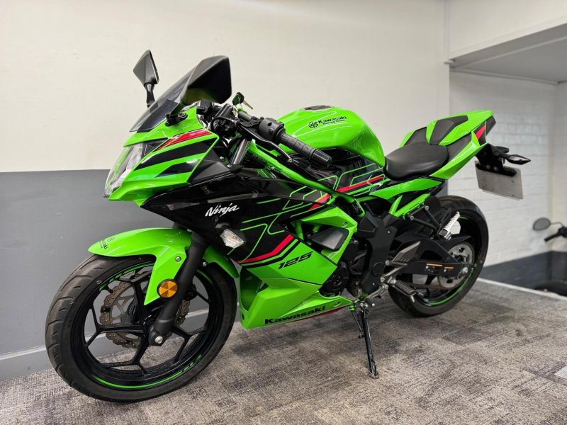 KAWASAKI Ninja 125
