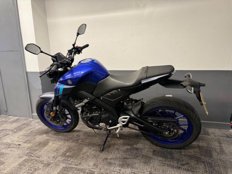 YAMAHA MT-125