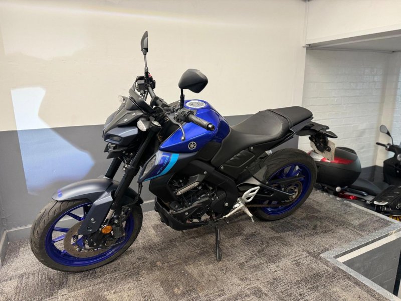 YAMAHA MT-125