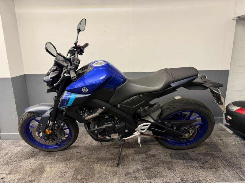 YAMAHA MT-125