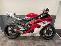 YAMAHA R6