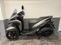 YAMAHA Tricity