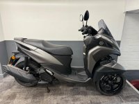 YAMAHA Tricity