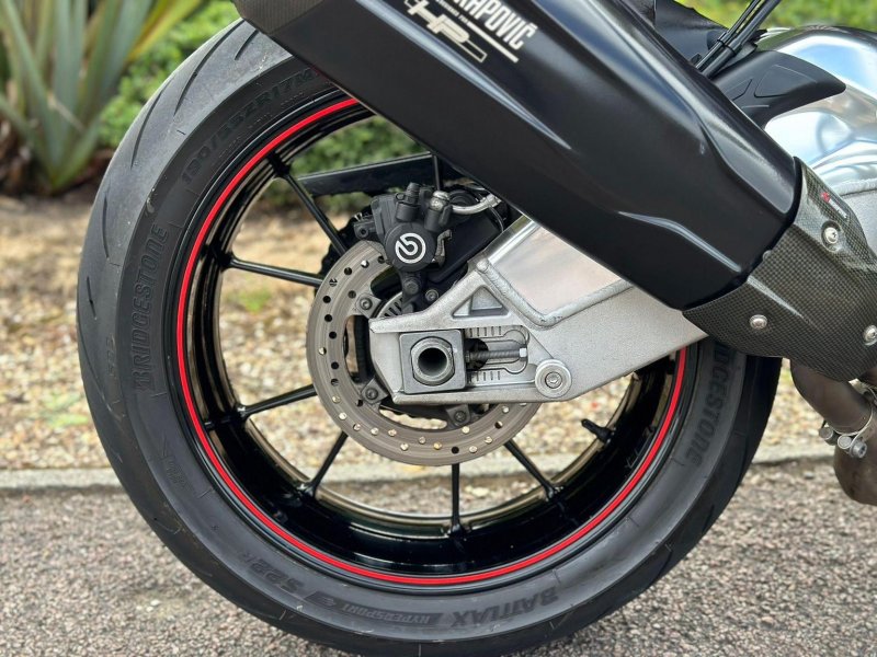 BMW S1000RR
