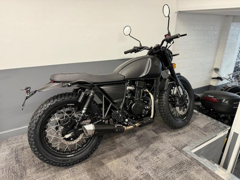 MUTT DRK-01 125