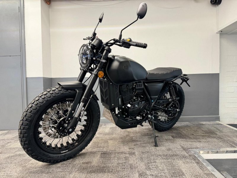 MUTT DRK-01 125